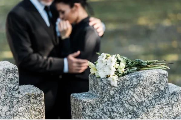 夢見死人是什麼意思