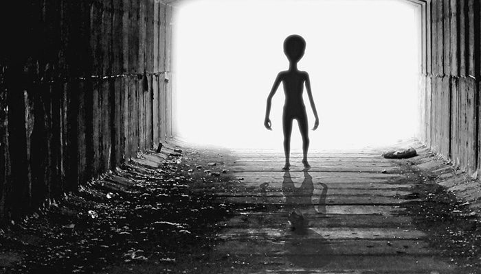 夢見不明飛行物和外星人是什麼預兆周公解夢