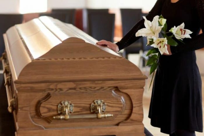 夢見死去的家人的9種精神意義