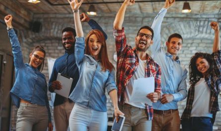 適合兒童和成人的有趣演示動態