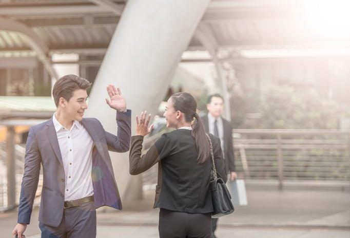 如何與暗戀對象開始對話