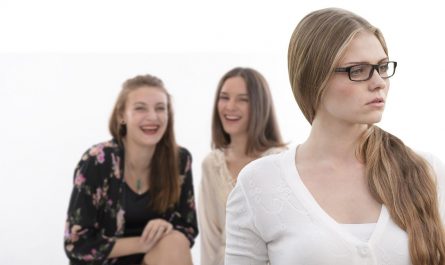 為什麼我是個好人，卻被他們對待得很差