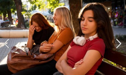 當你被排除在團體之外時該如何應對