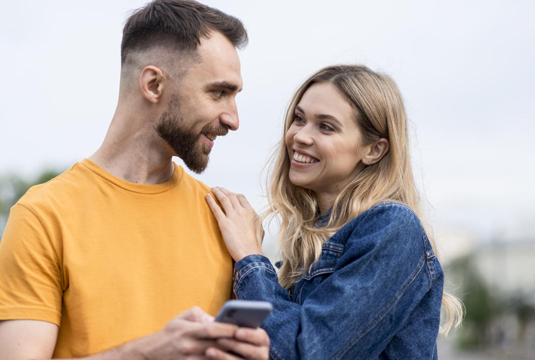 當一個女人告訴你私事時，這代表什麼？