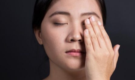 成人妥瑞氏症：成因、症狀與治療