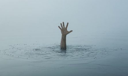 恐水症：意義、症狀、病因和治療