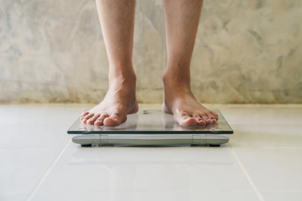 男性厭食症：定義、病因、症狀、後果與治療